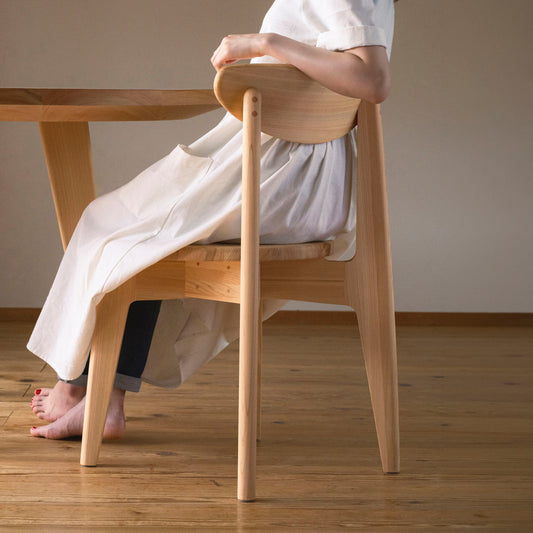 イータスチェア EINE｜布張り