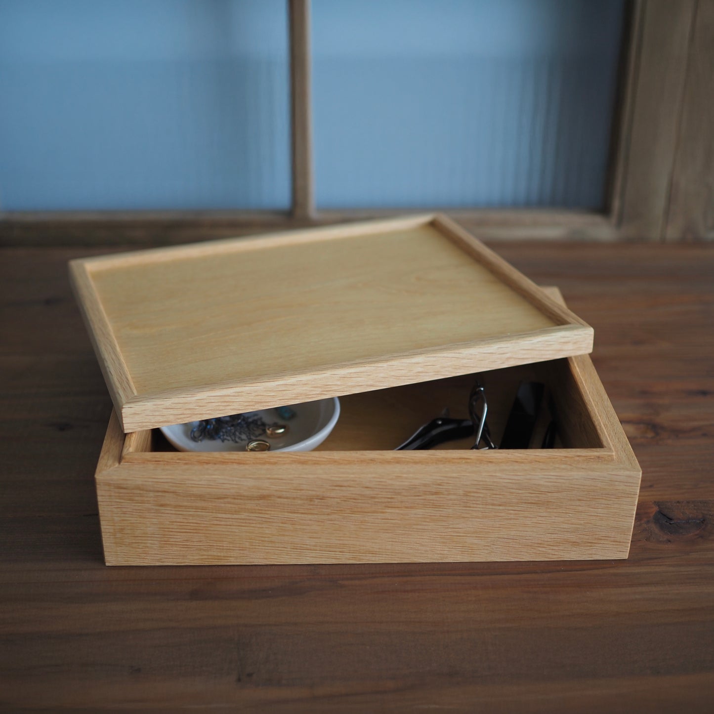 ミラーボックス