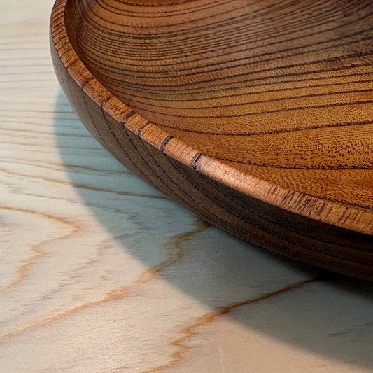 漆塗り中皿｜欅（けやき）